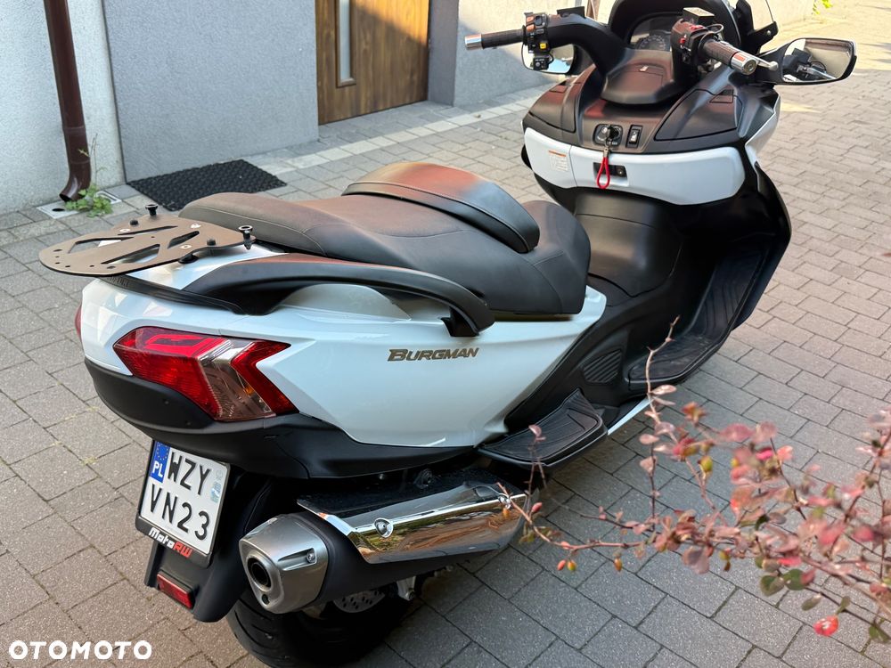 Suzuki Burgman - 4