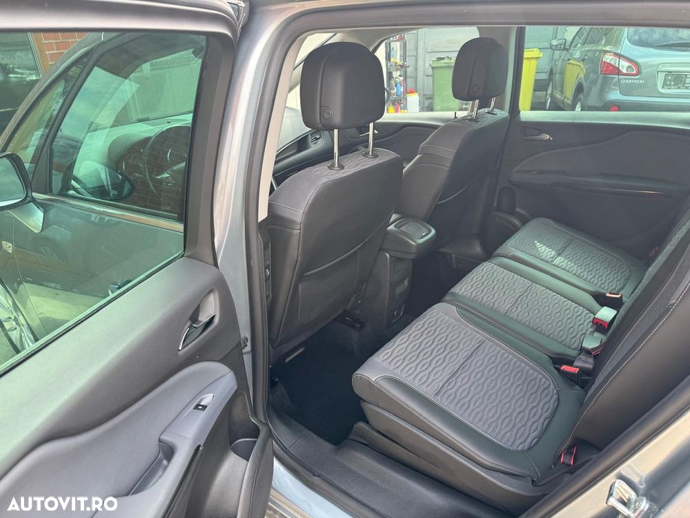 Opel Zafira Tourer 2.0 CDTI ECOTEC Cosmo - 13