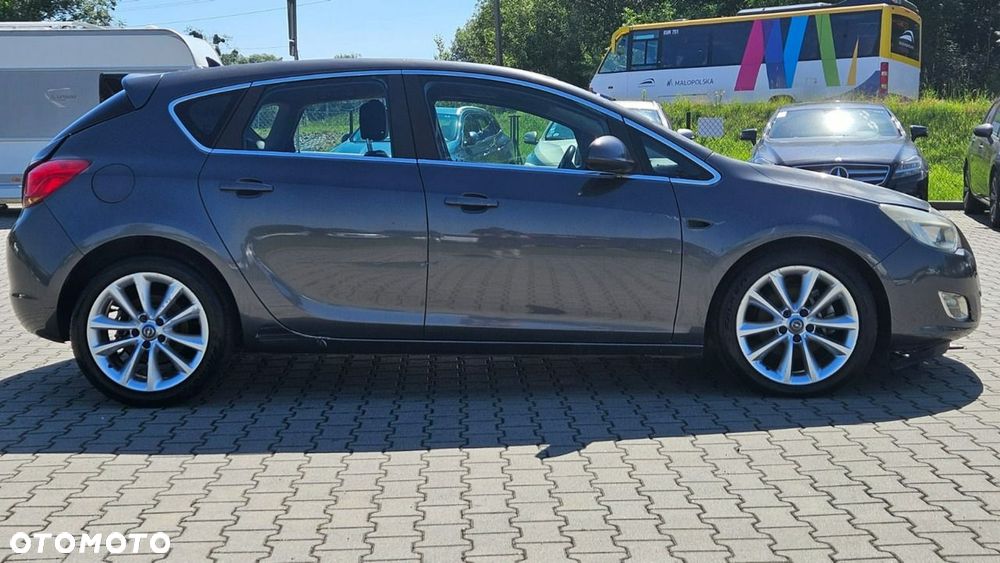 Opel Astra - 8