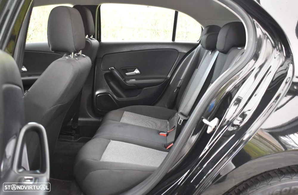 Mercedes-Benz A 180 d Edition 2020 - 7