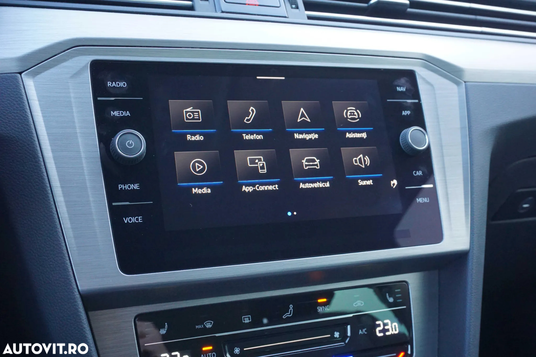 Volkswagen Passat 2.0 TDI DSG Advance - 21