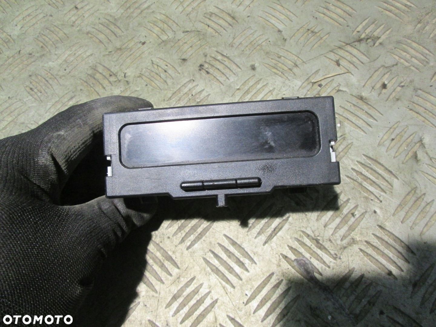 WYŚWIETLACZ RADIA RENAULT MEGANE II 8200107839 B - 1