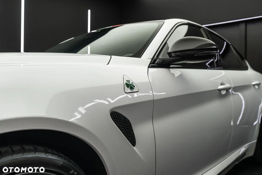 Alfa Romeo Giulia 2.9 Bi Turbo V6 Quadrifoglio - 14