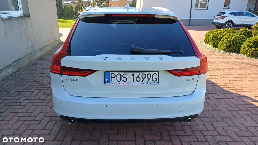 Volvo V90 D4 Geartronic Kinetic - 4