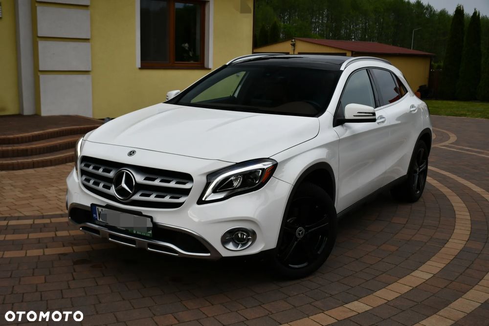 Mercedes-Benz GLA 250 4-Matic AMG Line - 2