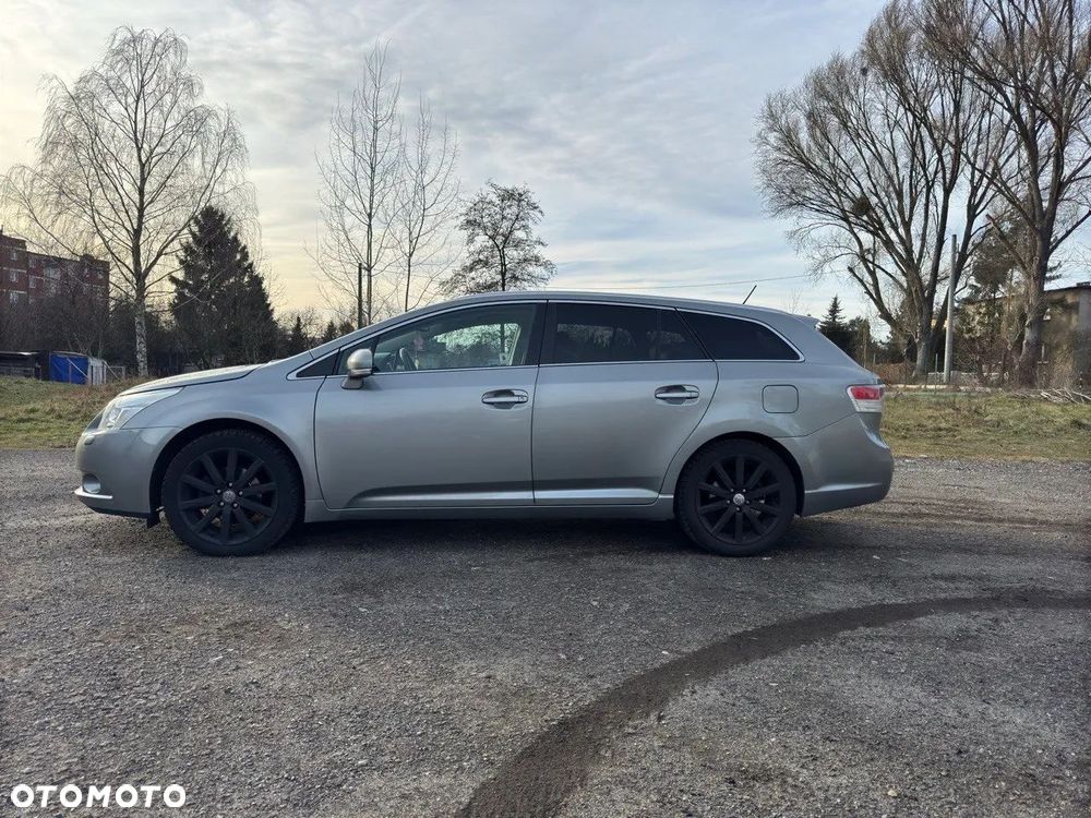 Toyota Avensis 2.0 Sol plus EU5 MS - 4