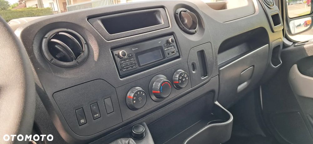 Renault Master 2.3 165 DCI RWD - 29