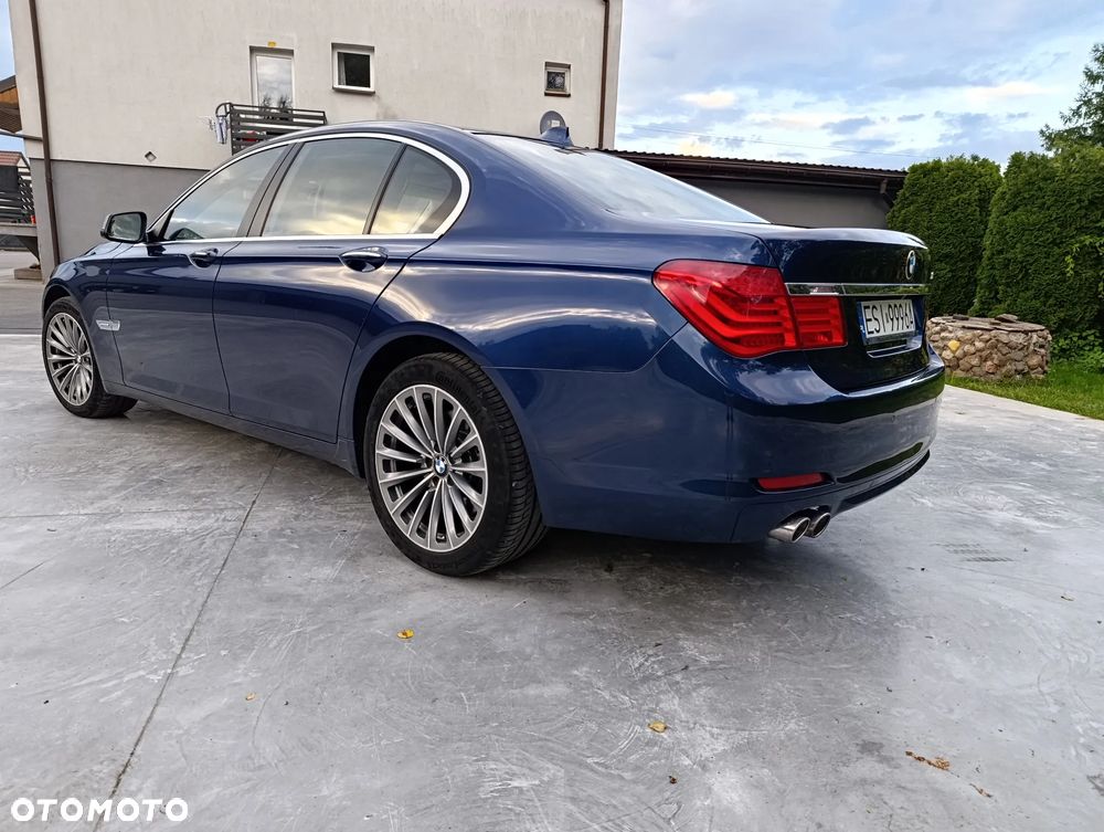 BMW Seria 7 - 10