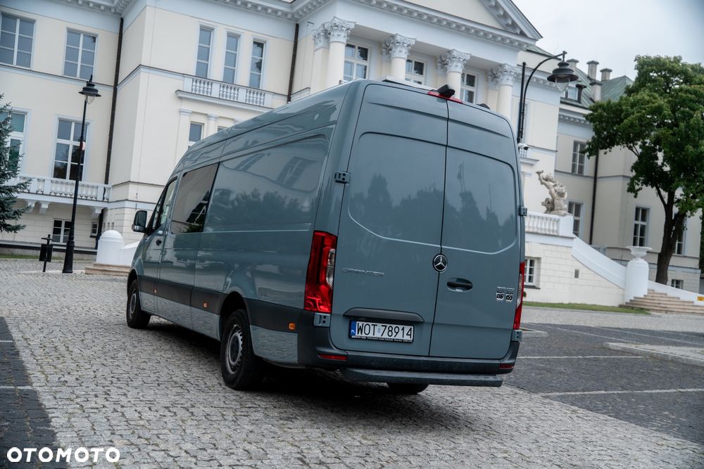 Mercedes-Benz Sprinter 319 - 6