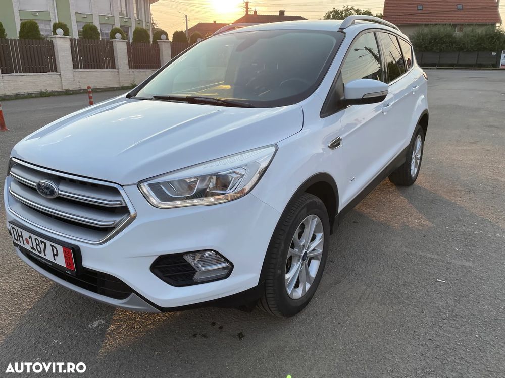 Ford Kuga 2.0 TDCi 4x4 Aut. Titanium - 3