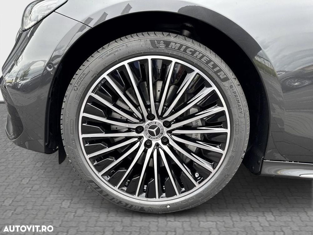 Mercedes-Benz E 300 4MATIC Aut. - 5