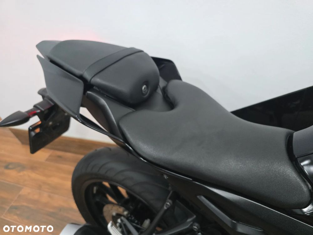 Yamaha YZF - 14