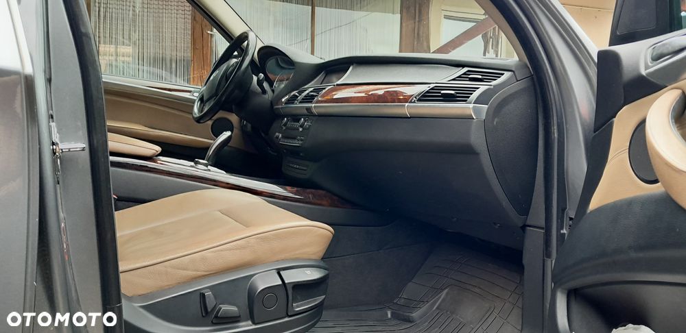 BMW X5 3.0 d - 16