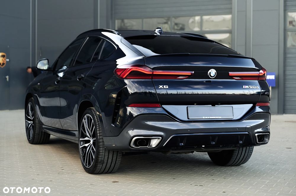 BMW X6M - 13