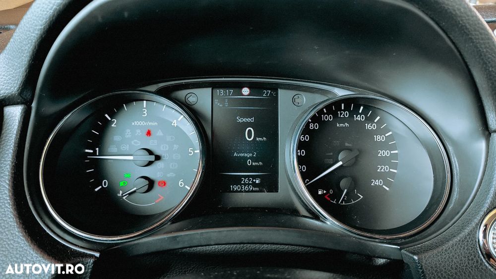 Nissan Qashqai 1.6L dCi Start/Stop 4X4-i Tekna - 10