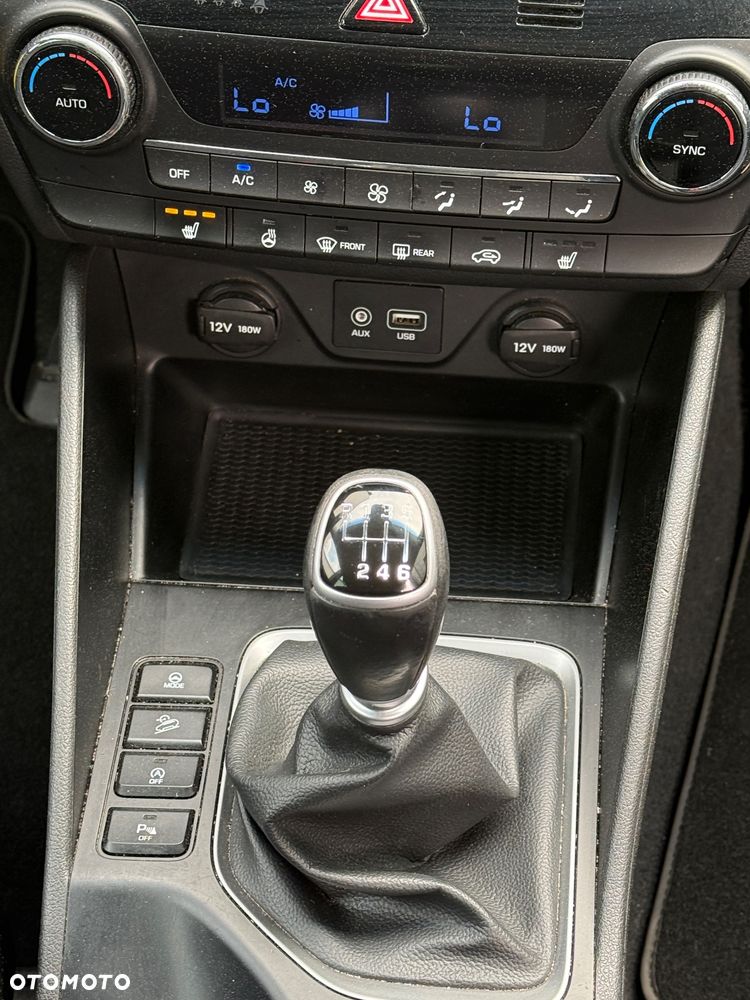 Hyundai Tucson 1.7 CRDI BlueDrive GO 2WD - 22