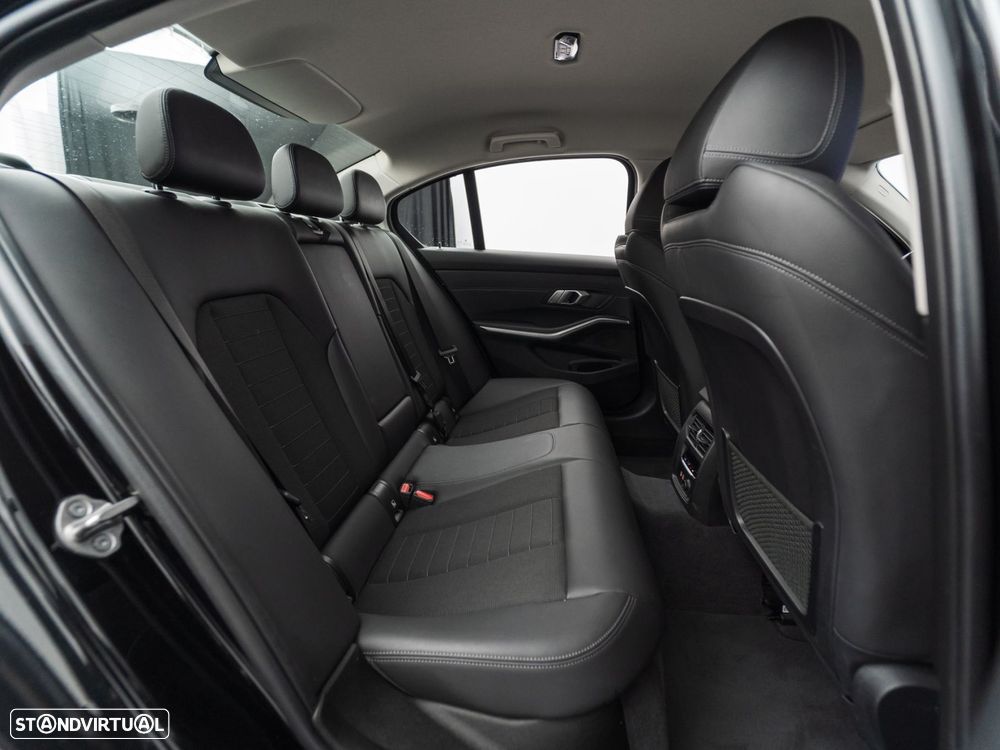 BMW 320 d Line Sport Auto - 37