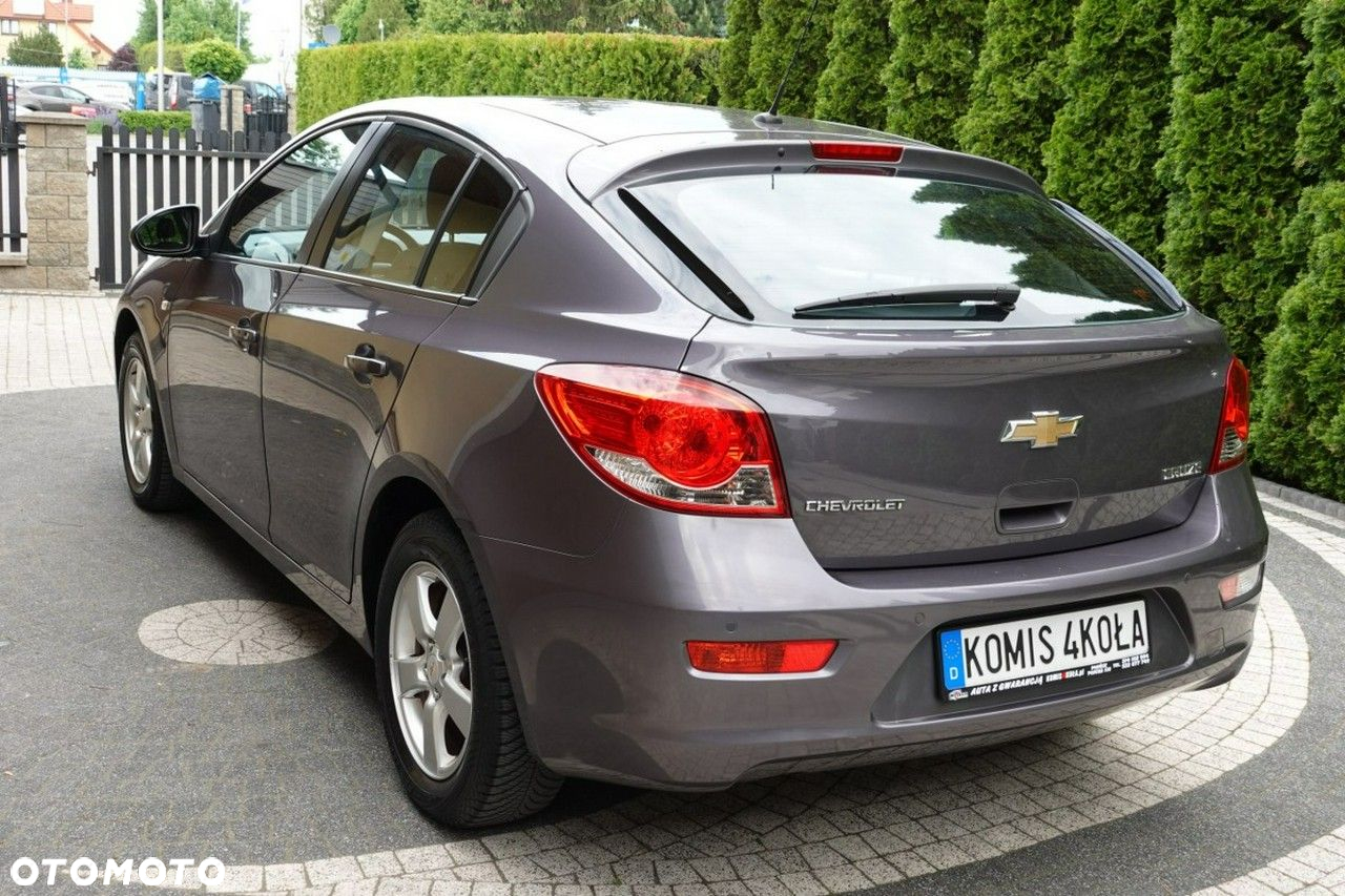 Chevrolet Cruze - 4