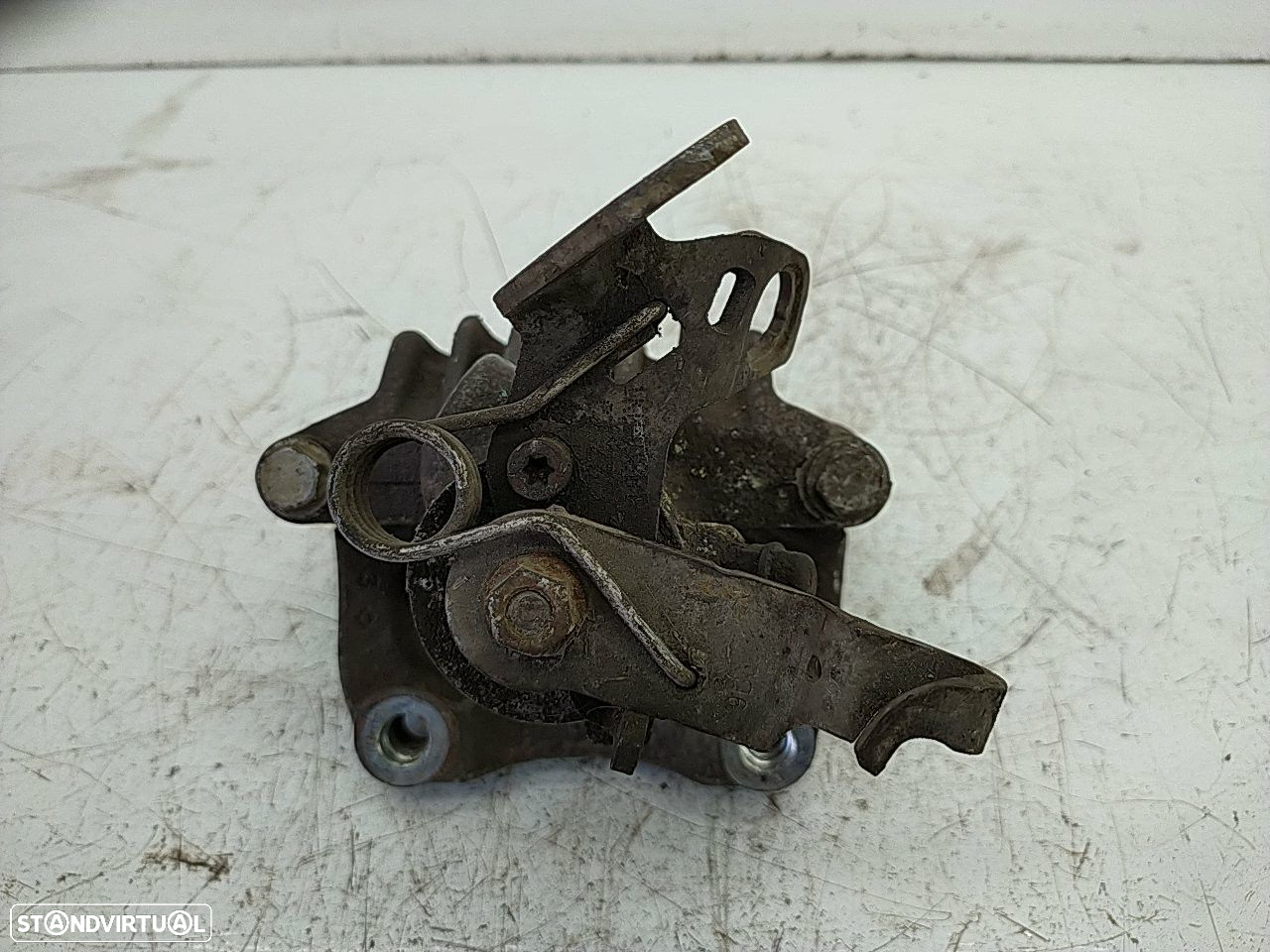 Pinça Tras Direita Audi A3 (8P1) - 3
