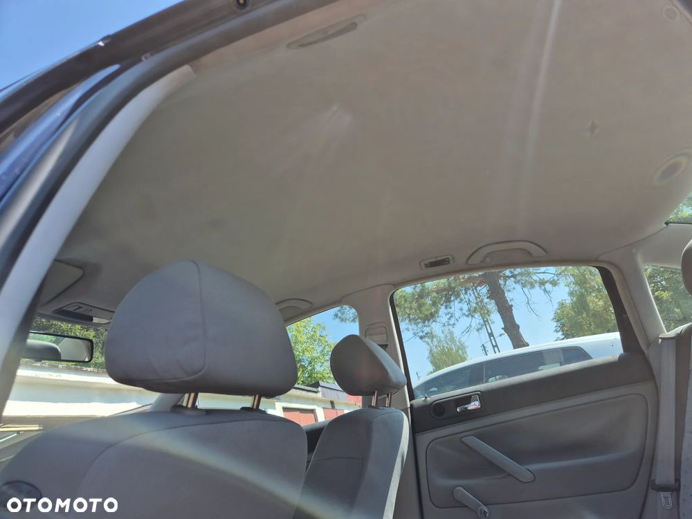 Volkswagen Passat 1.8T - 21
