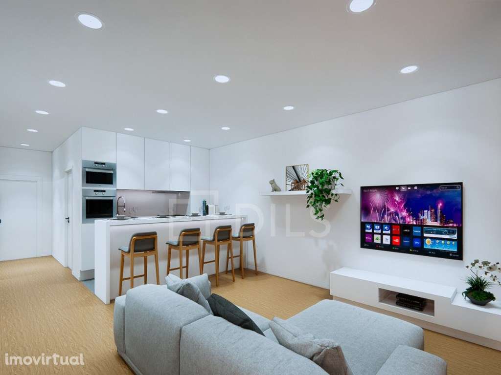 Apartamento T2+1 com 2 varandas e garagem - Grande imagem: 2/24