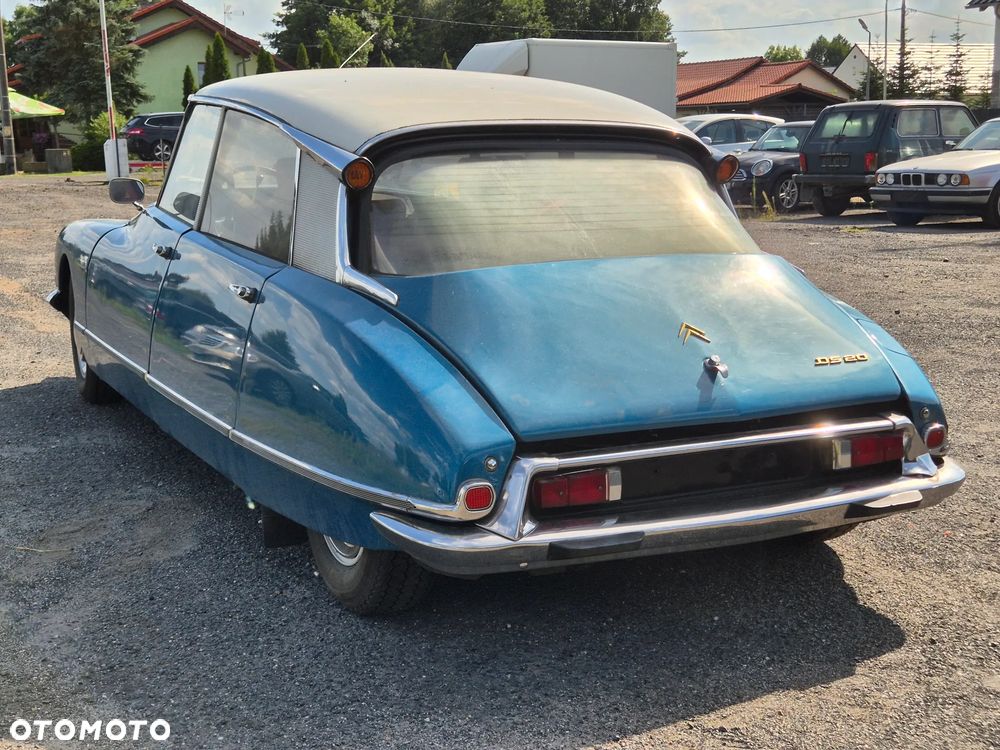 Citroën DS - 7