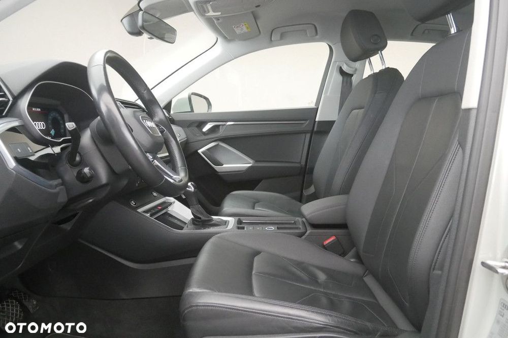 Audi Q3 Sportback - 12