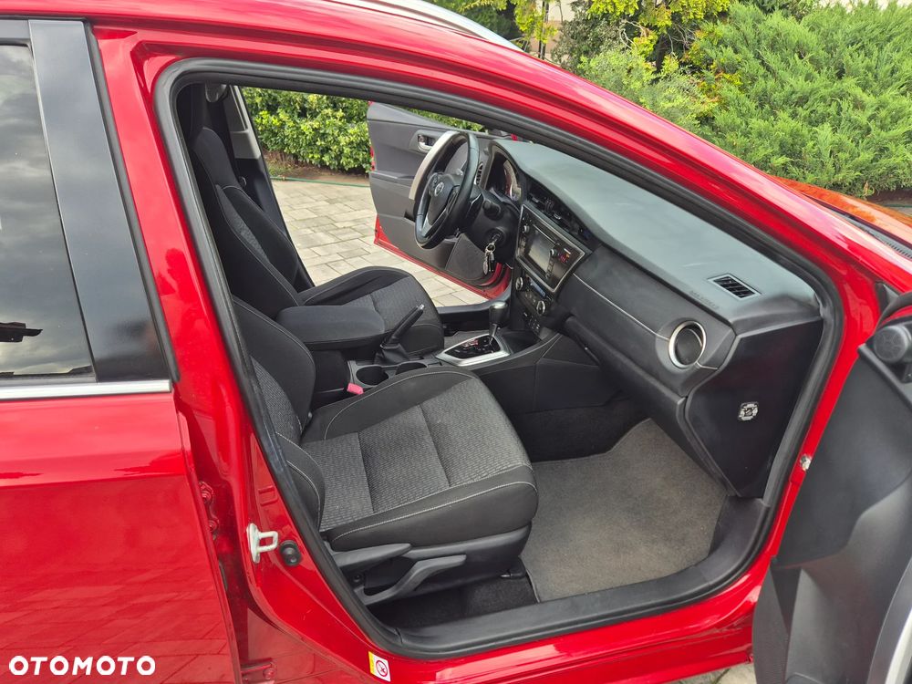 Toyota Auris - 21