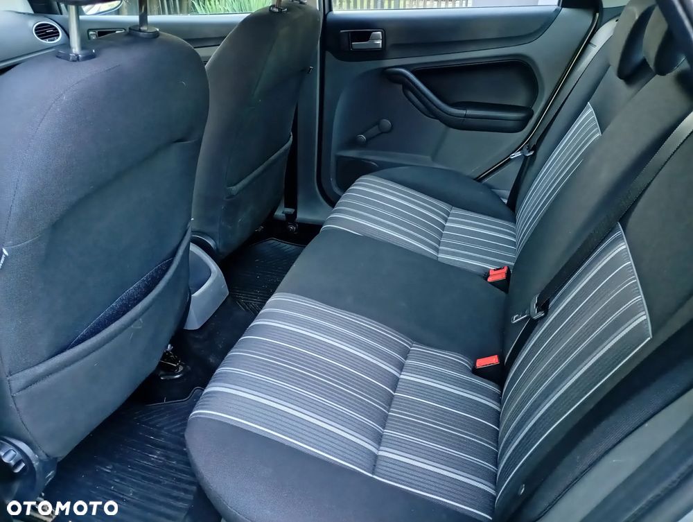 Ford Focus 1.6 Silver X - 16