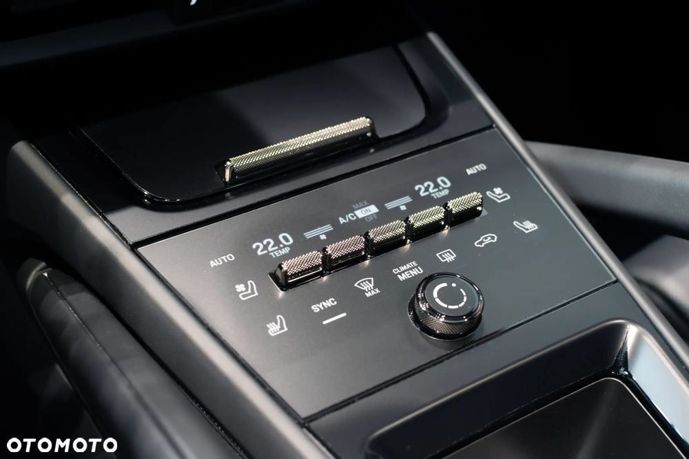 Porsche Cayenne Turbo E-Hybrid PHEV - 32