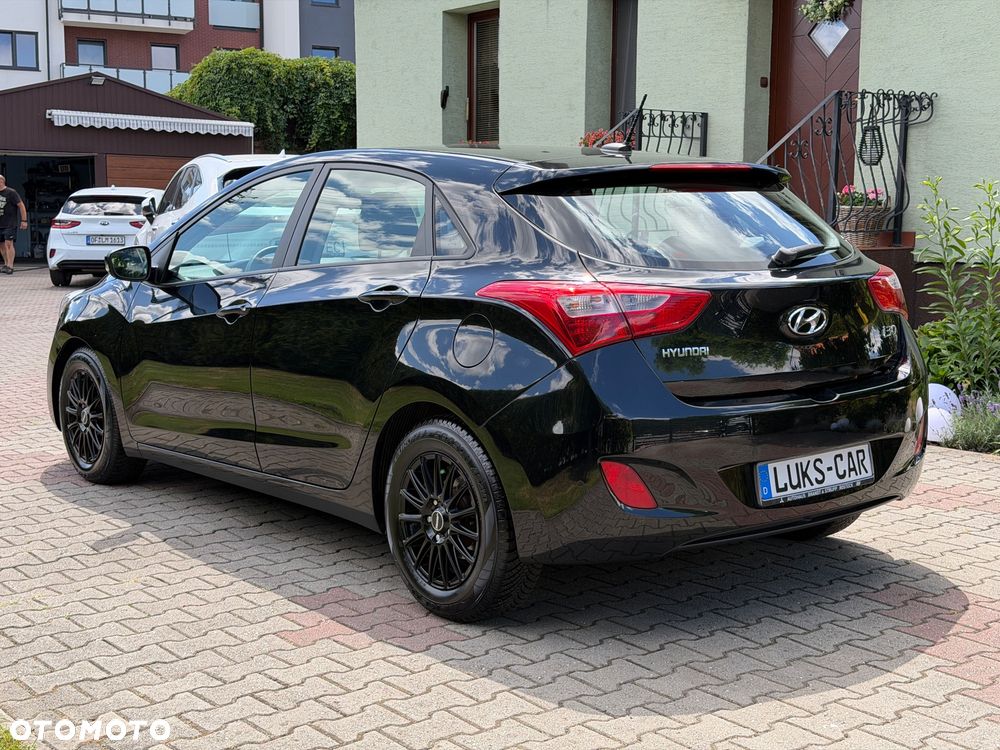 Hyundai i30 blue 1.4 Classic Navigation - 3