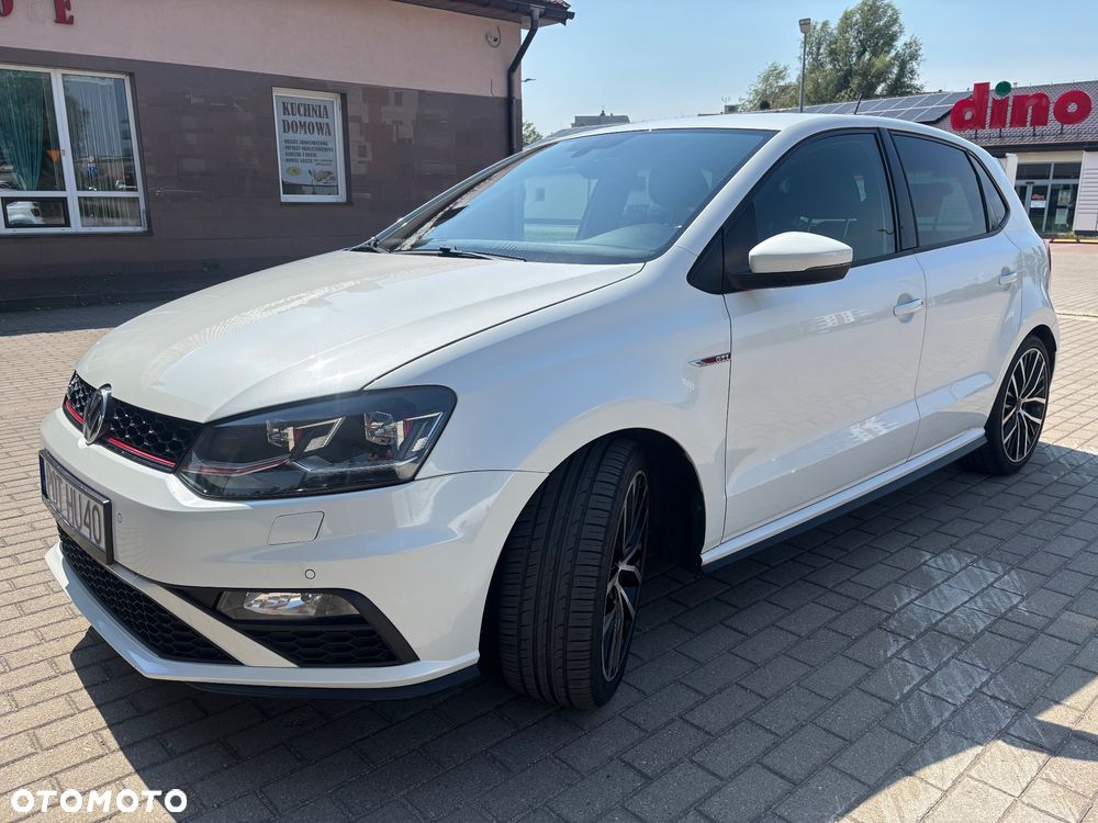 Volkswagen Polo 1.8 TSI BMT GTI - 4