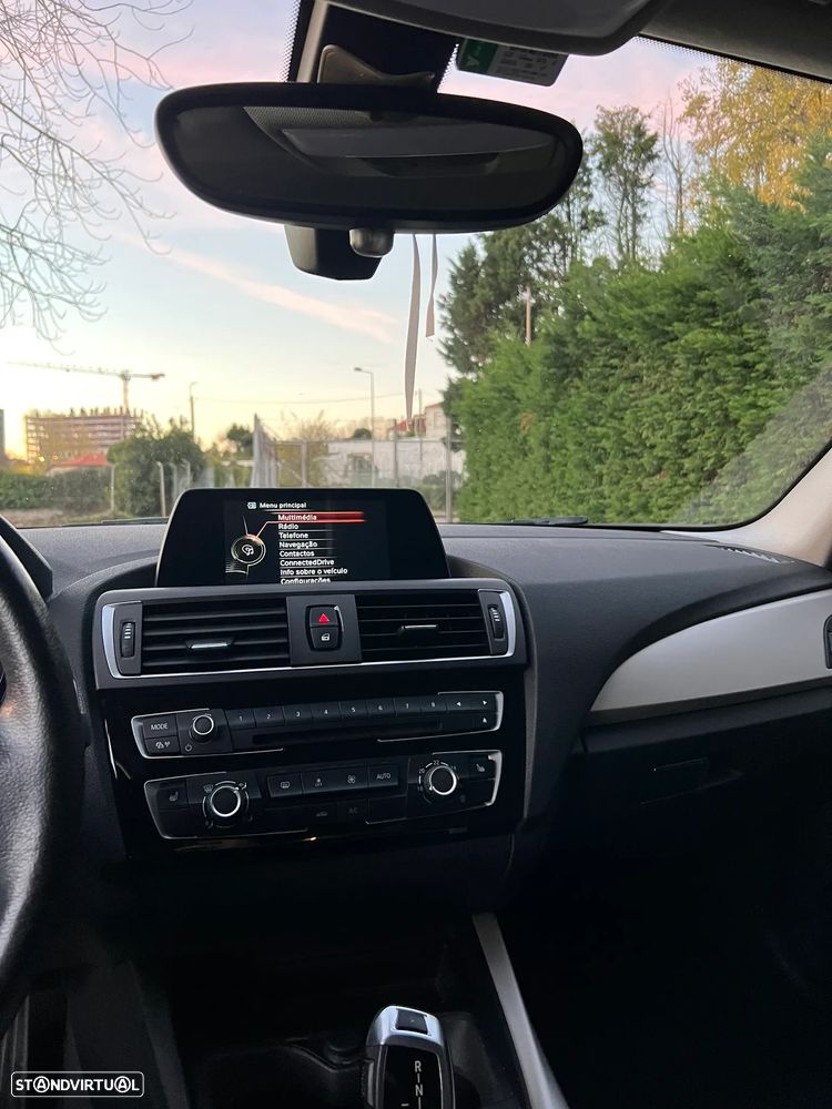 BMW 120 i Aut. Advantage - 10