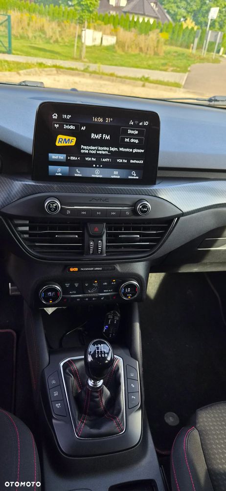 Ford Focus 1.0 EcoBoost ST-Line Business - 8