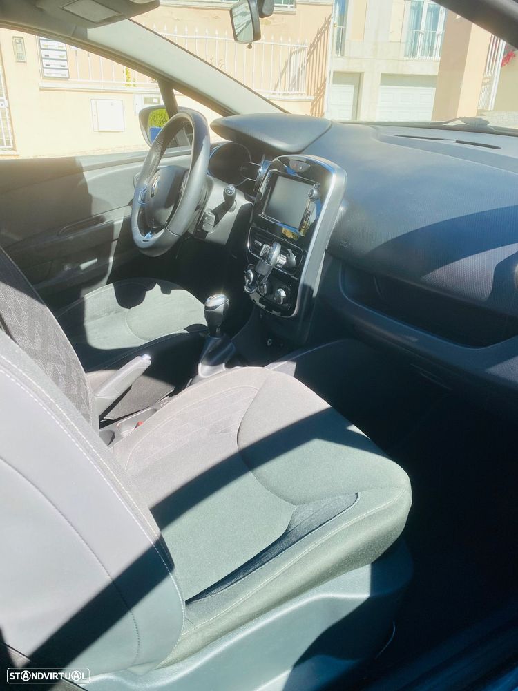 Renault Clio - 5