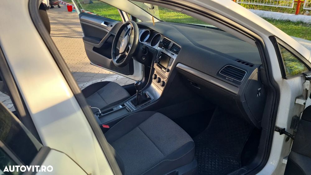 Volkswagen Golf 1.6 TDI BMT Comfortline - 7