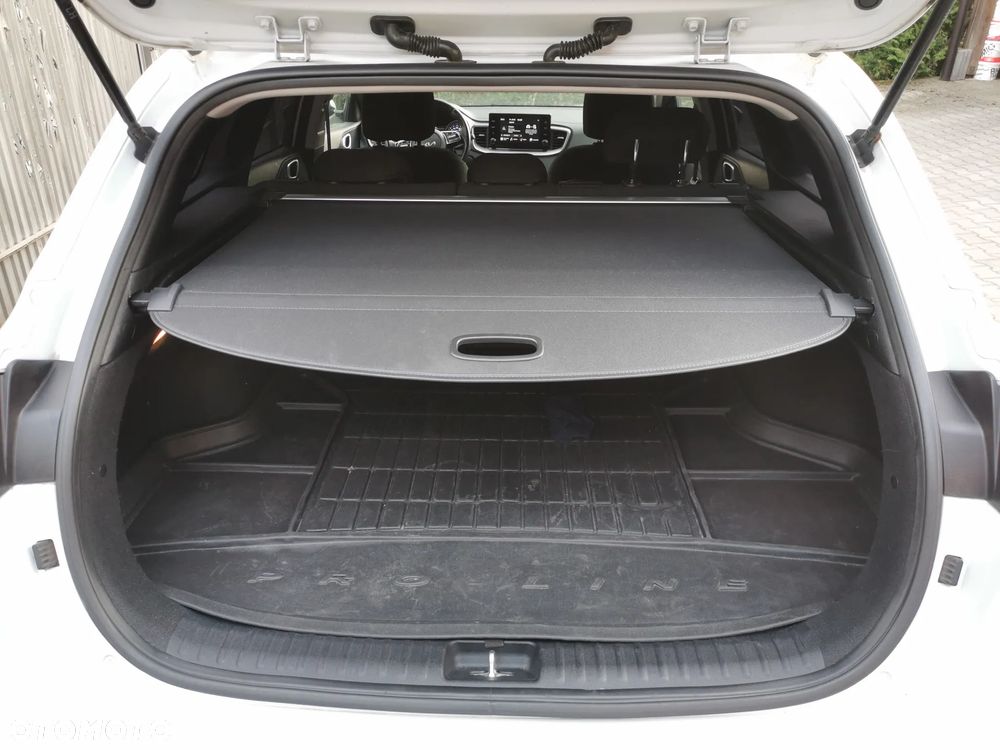 Kia Ceed 1.5 T-GDI M - 21