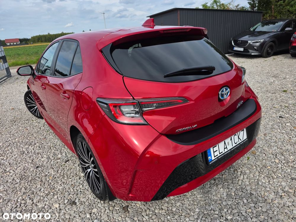 Toyota Corolla 1.8 Hybrid Team Deutschland - 6
