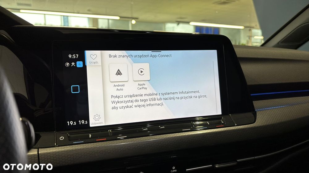 Volkswagen Golf - 26