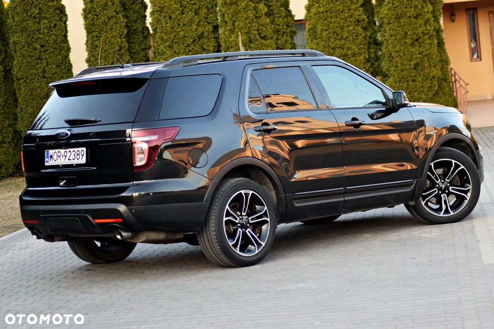 Ford Explorer - 13