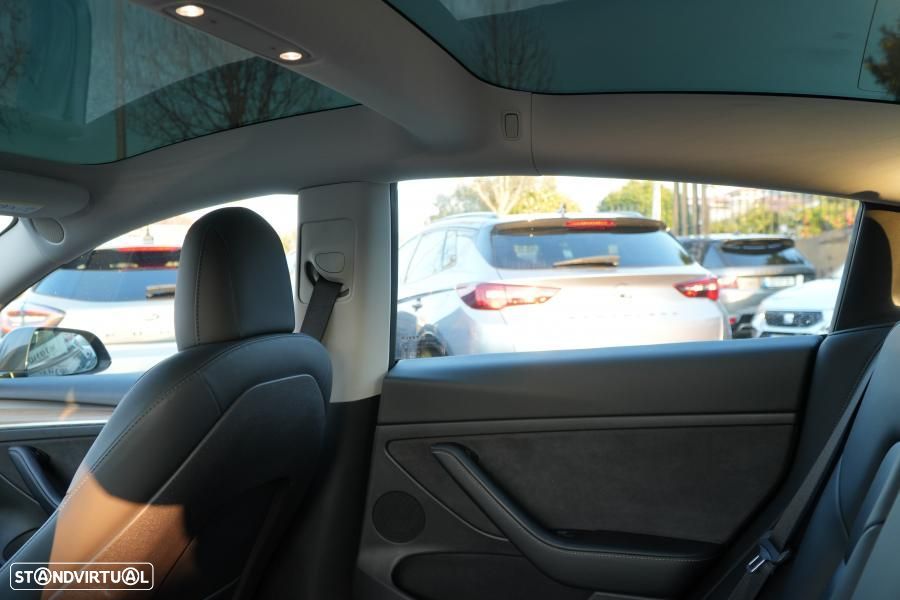 Tesla Model 3 Long Range Tração Traseira - 7