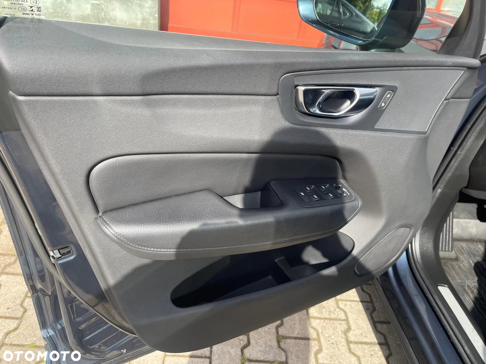 Volvo XC 60 D4 Momentum - 13