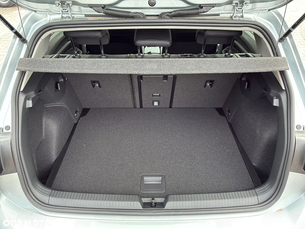 Volkswagen Golf - 19