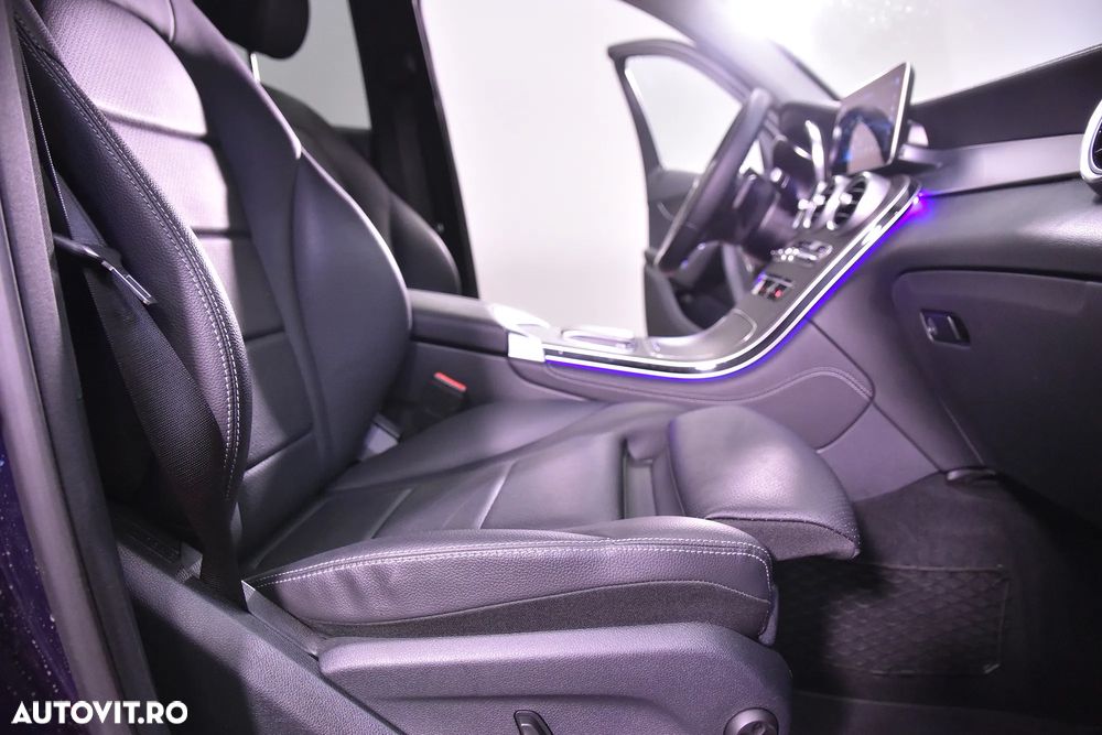 Mercedes-Benz GLC 300 d 4Matic 9G-TRONIC AMG Line - 11