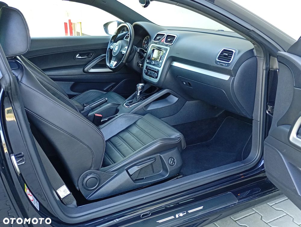 Volkswagen Scirocco 2.0 TDI DSG - 8