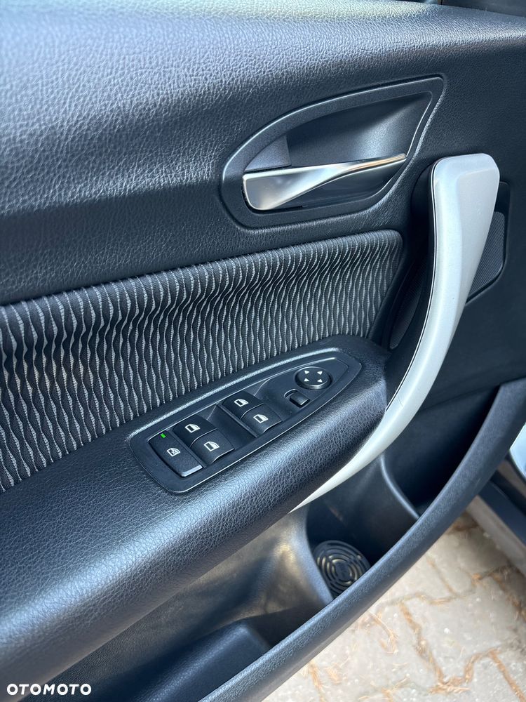 BMW Seria 1 118i - 31
