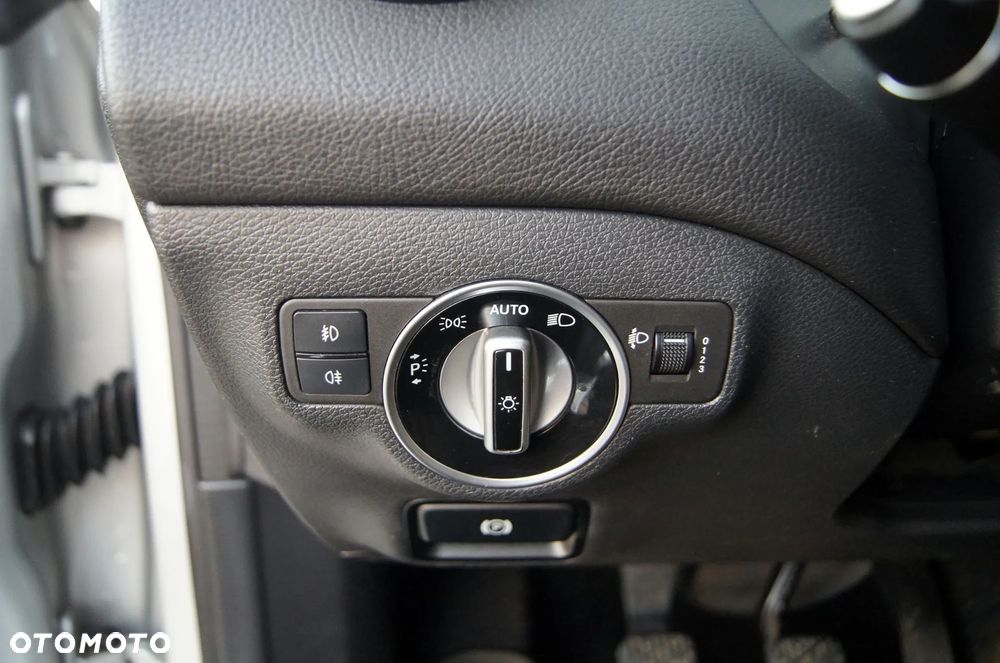 Mercedes-Benz CLA 200 CDI Edition 1 - 26