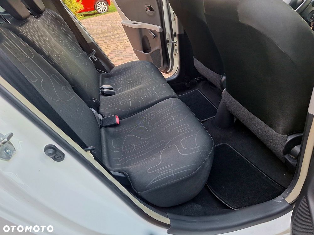 Toyota Yaris - 9