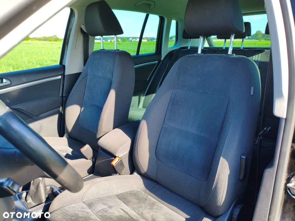 Volkswagen Tiguan - 13