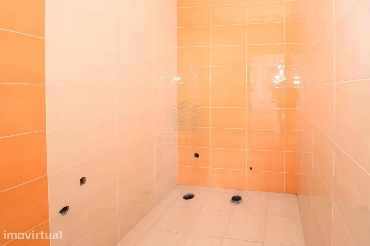 Loja para Comércio ou Serviços em Torres Novas – 170 m² - Grande imagem: 5/10
